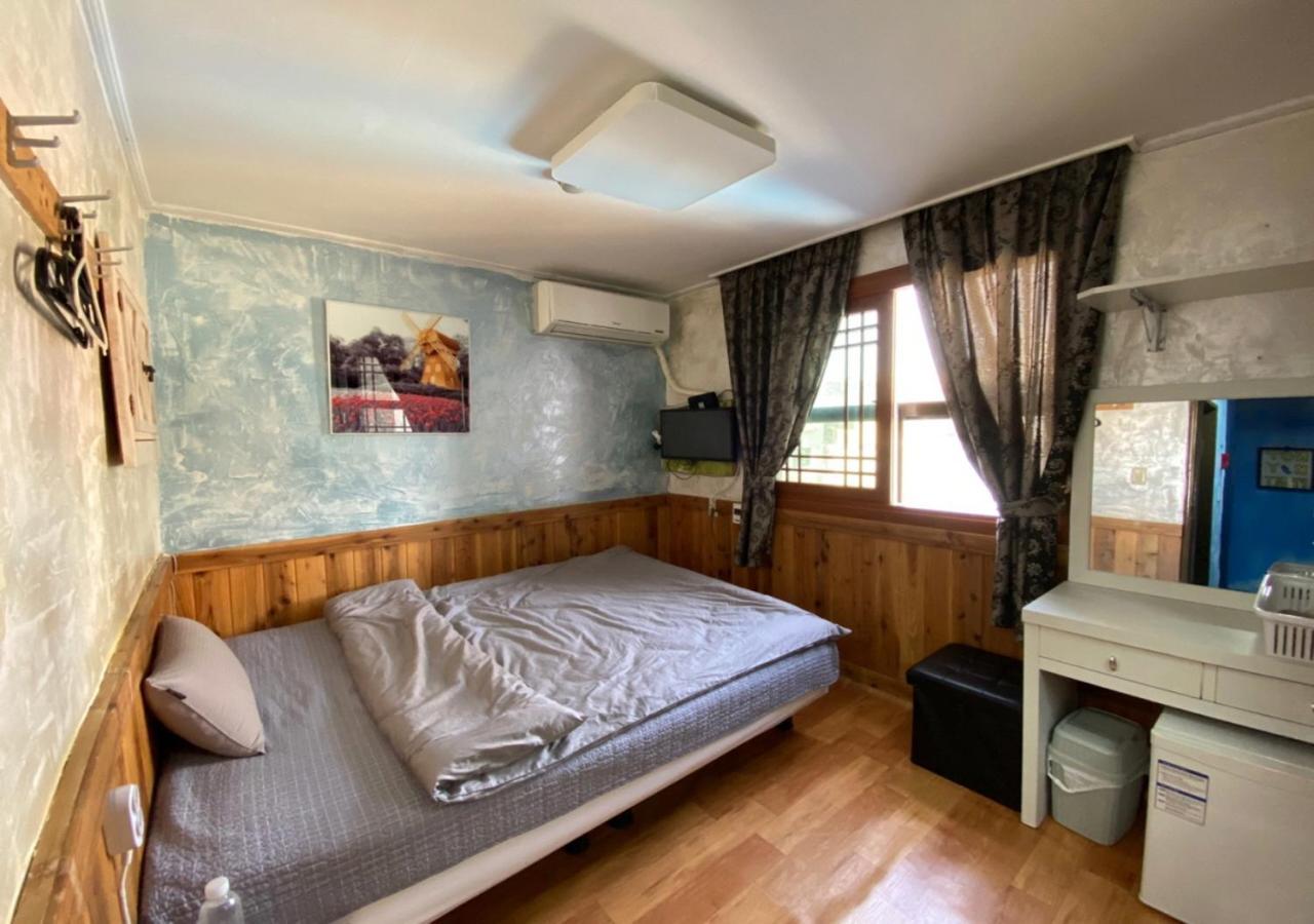 Gudeok Guesthouse Seogwipo Zewnętrze zdjęcie